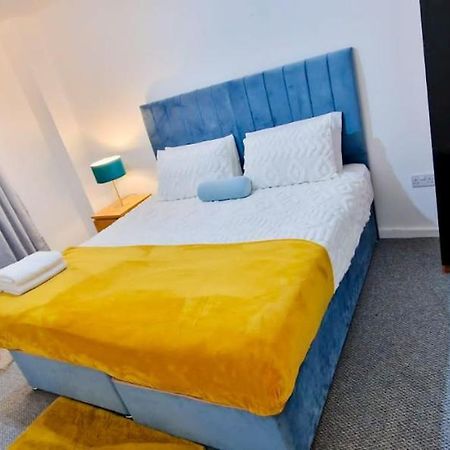 Lovely 2-Bedroom Apartment, Free Parking Μάντσεστερ Εξωτερικό φωτογραφία