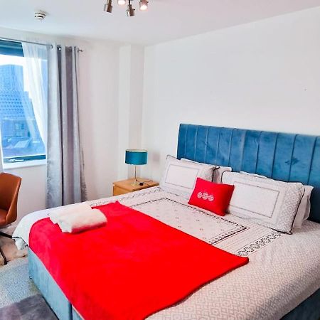 Lovely 2-Bedroom Apartment, Free Parking Μάντσεστερ Εξωτερικό φωτογραφία