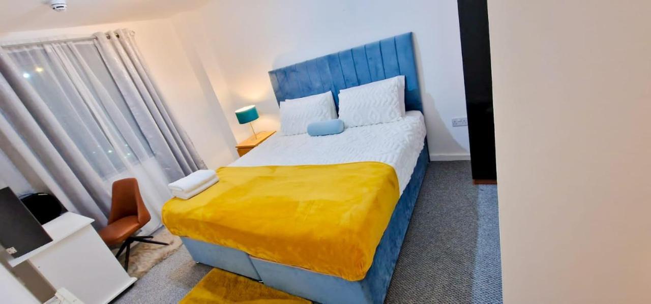 Lovely 2-Bedroom Apartment, Free Parking Μάντσεστερ Εξωτερικό φωτογραφία