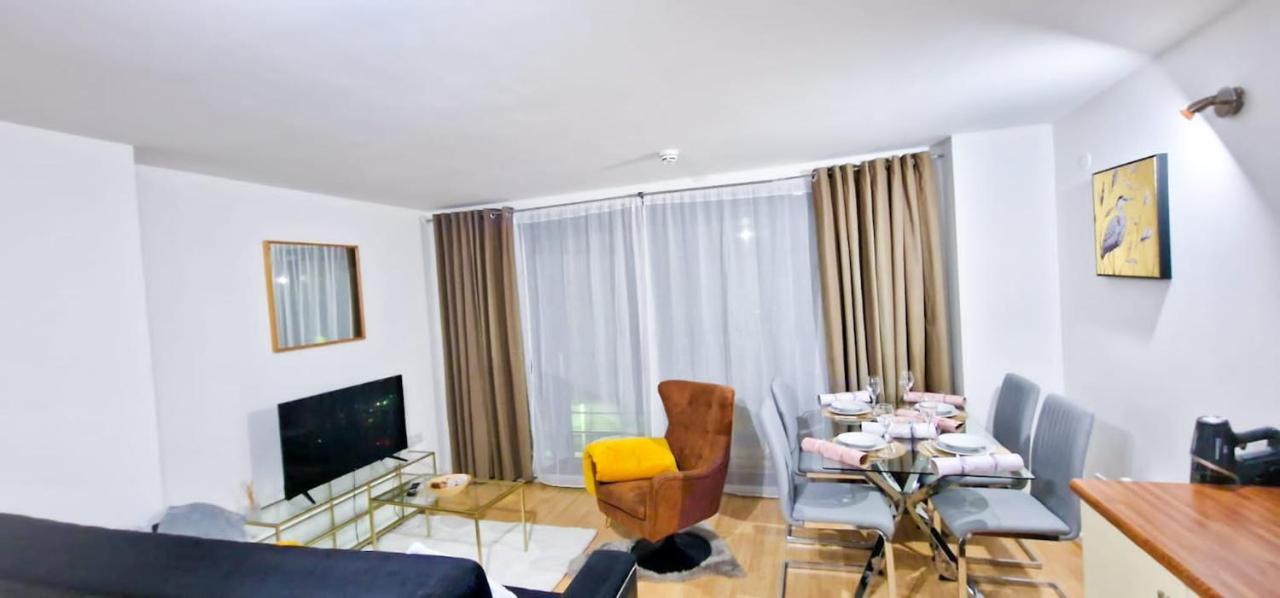 Lovely 2-Bedroom Apartment, Free Parking Μάντσεστερ Εξωτερικό φωτογραφία